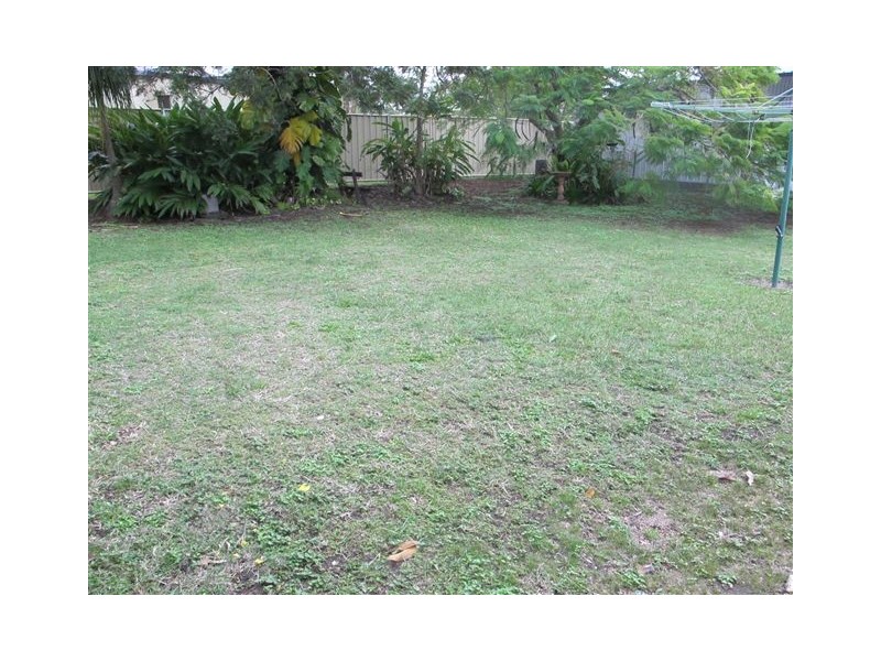 31 Bracher Street, Wandal QLD 4700