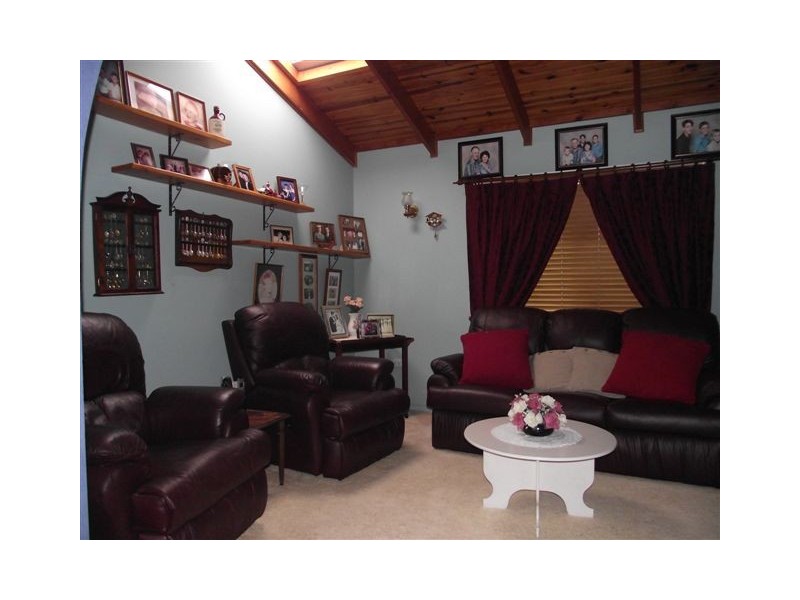 4 Findlay Street, Frenchville QLD 4701