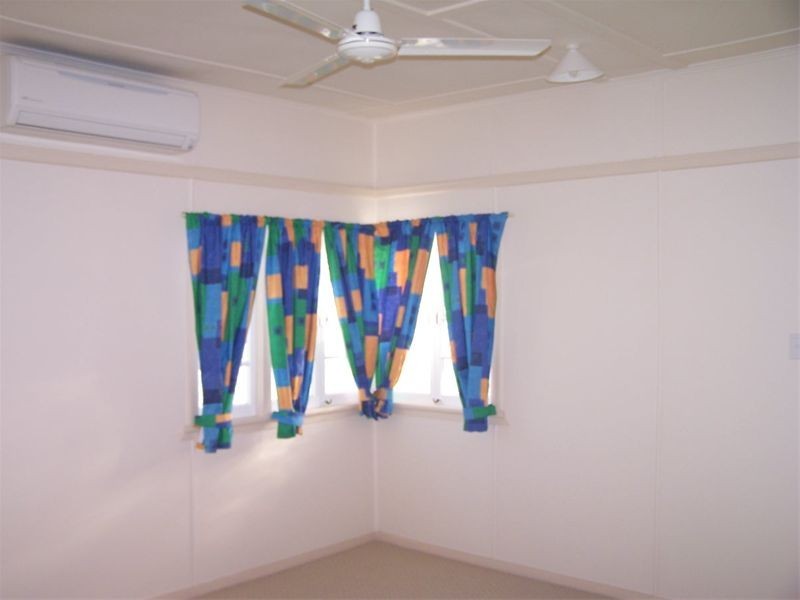 19 Naughton Street, Wandal QLD 4700