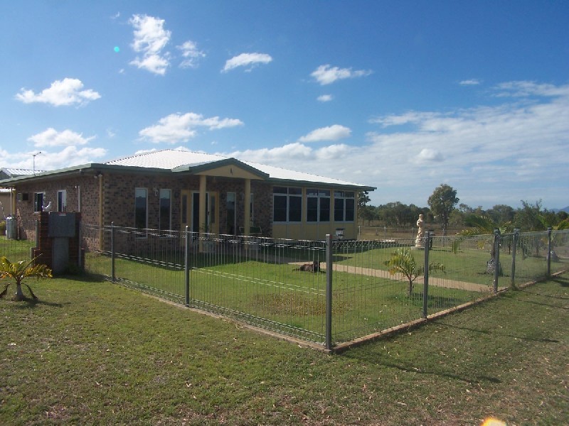 100  Boongary Road, Gracemere QLD 4702