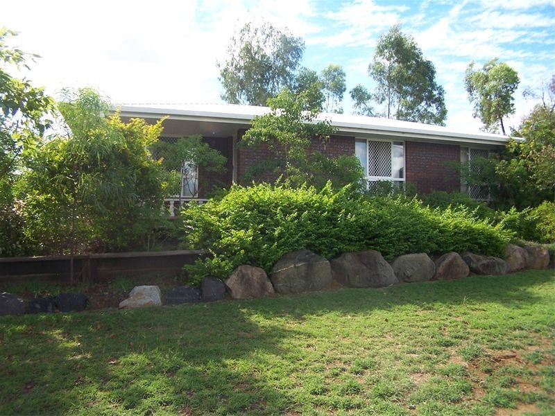 19 Gleeson Close, Gracemere QLD 4702