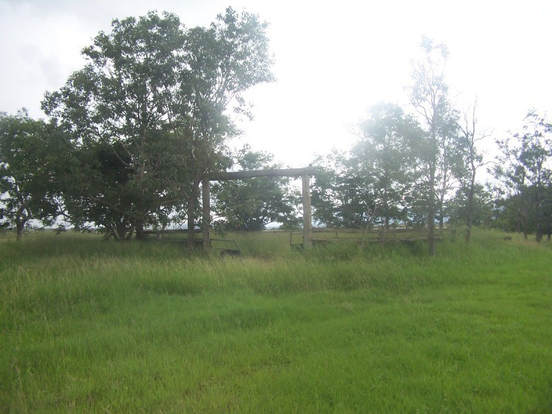 220 Pandora Road, Alton Downs QLD 4702