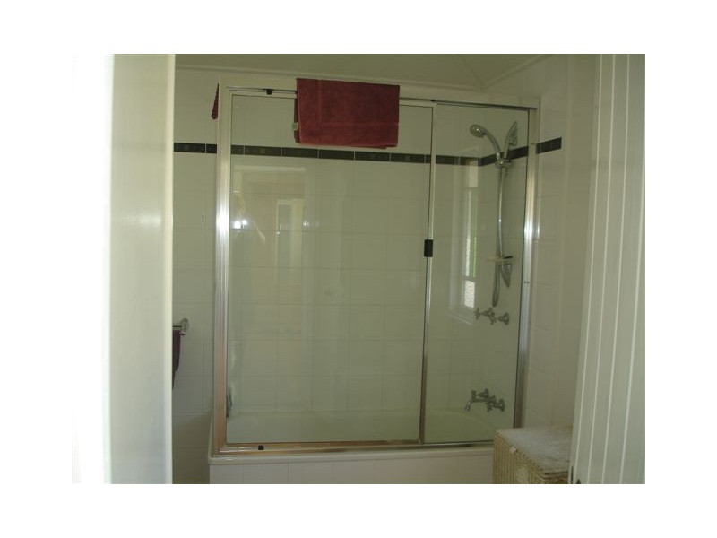 8  Dobbs Street, The Range QLD 4700
