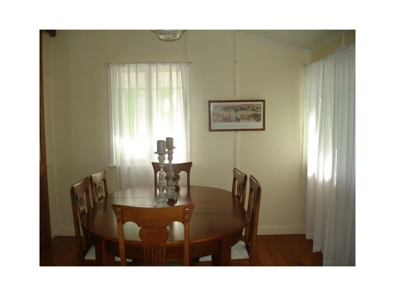 8  Dobbs Street, The Range QLD 4700