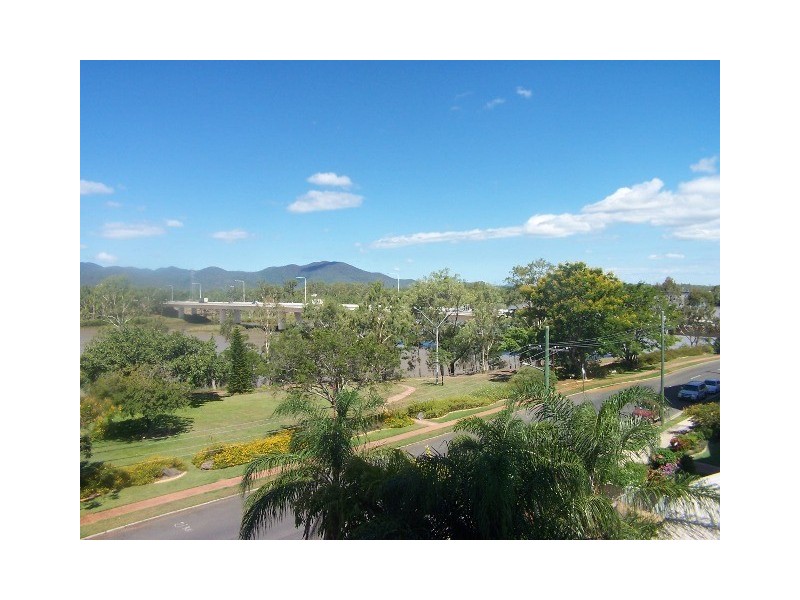 402/6 Victoria Parade, Rockhampton QLD 4700