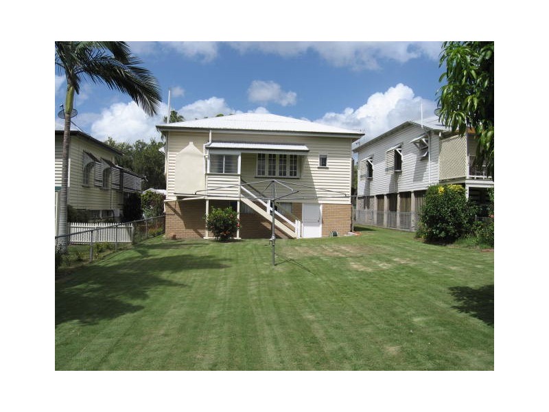 16  Ward Street, The Range QLD 4700