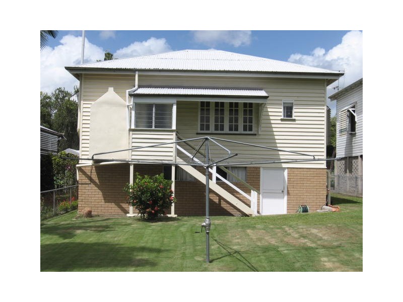 16  Ward Street, The Range QLD 4700