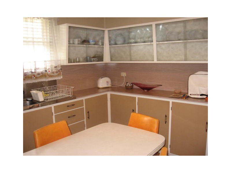 16  Ward Street, The Range QLD 4700