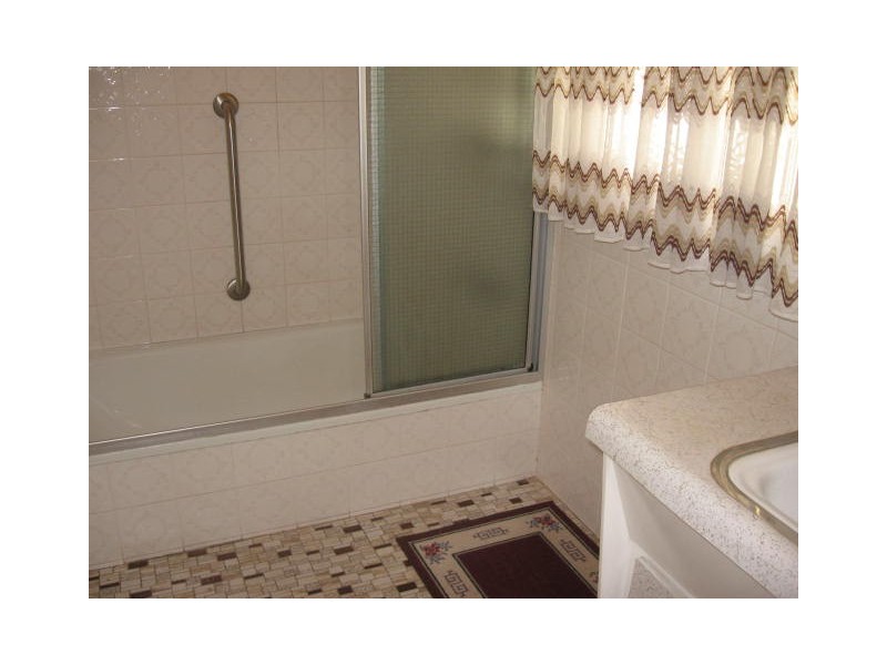 16  Ward Street, The Range QLD 4700