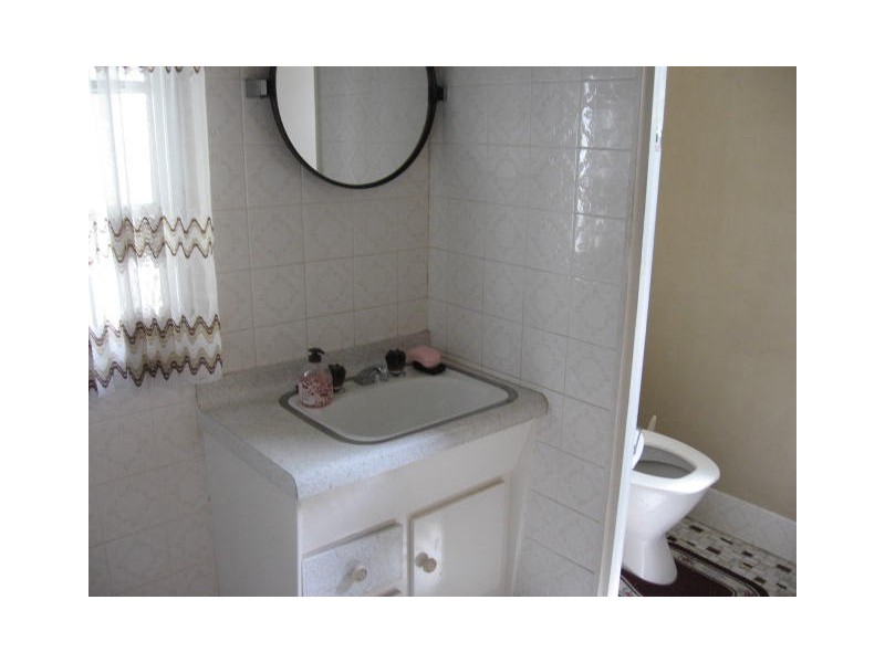 16  Ward Street, The Range QLD 4700