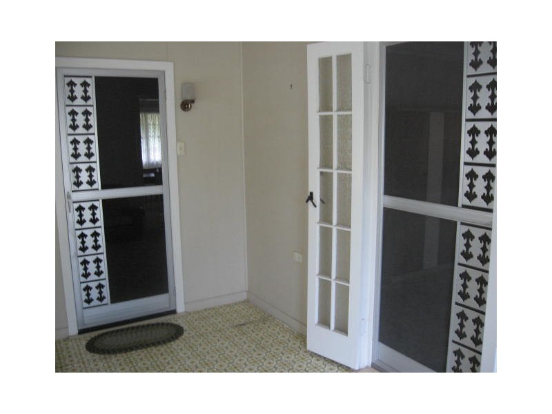 16  Ward Street, The Range QLD 4700