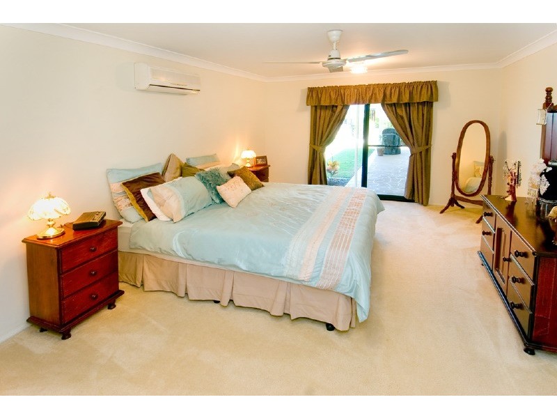 15 Cunningham Drive, Glenlee QLD 4711