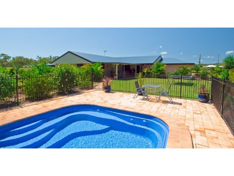 15 Cunningham Drive, Glenlee QLD 4711