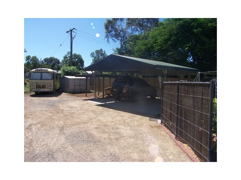 14  Glenmore Road, Park Avenue QLD 4701