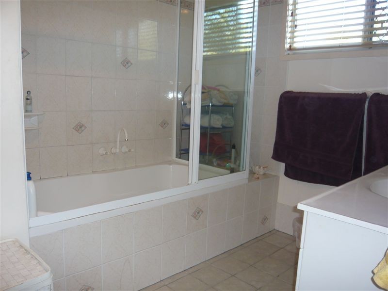 288  Richardson Road, Park Avenue QLD 4701