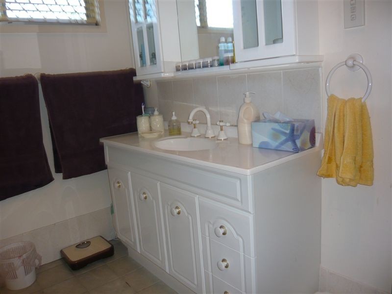 288  Richardson Road, Park Avenue QLD 4701