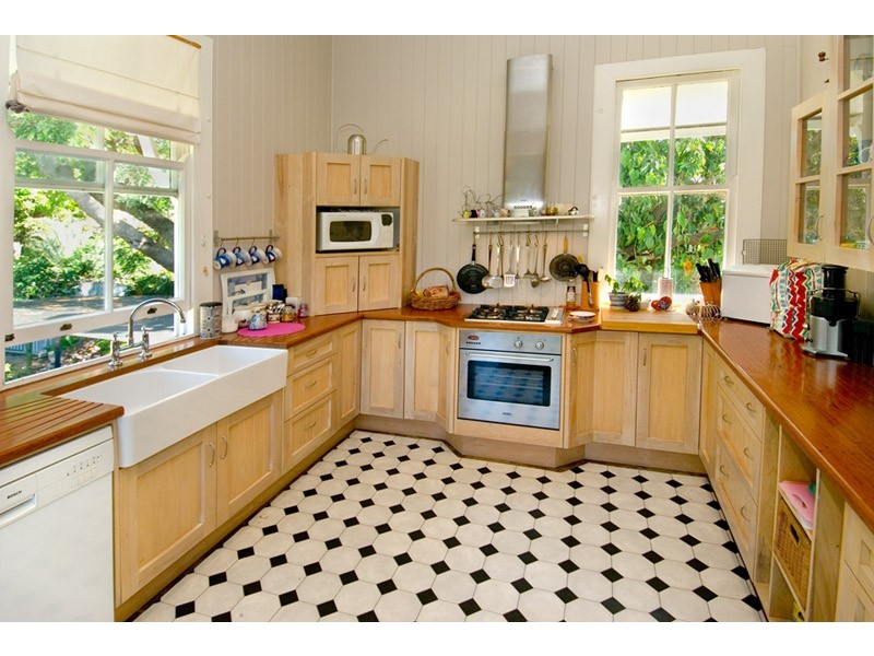 12 Thurston Street, Allenstown, Rockhampton QLD 4700