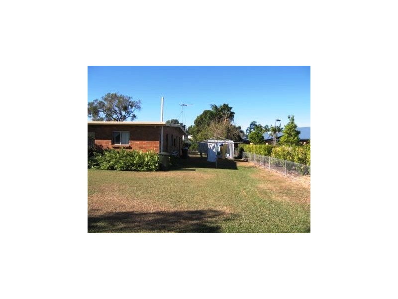 2  Blair Street, Parkhurst QLD 4702