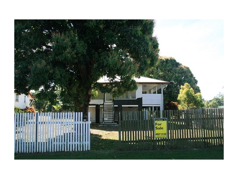 17 Card Street, Berserker QLD 4701
