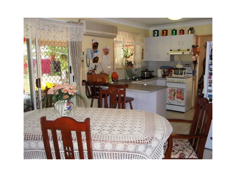 10  Ingham Street, Kawana QLD 4701