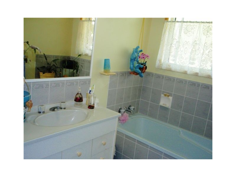 10  Ingham Street, Kawana QLD 4701