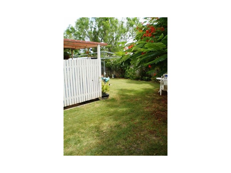 10  Ingham Street, Kawana QLD 4701