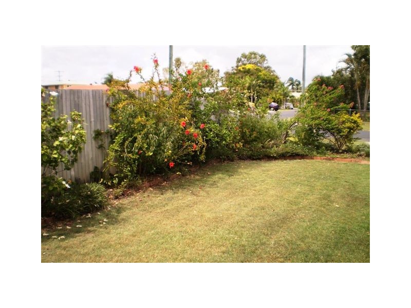 10  Ingham Street, Kawana QLD 4701