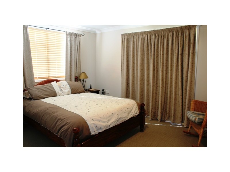 11 Pacey Street, Parkhurst QLD 4702