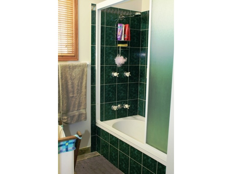 11 Pacey Street, Parkhurst QLD 4702