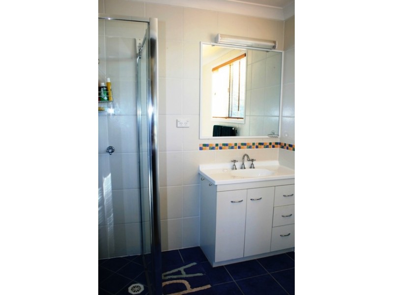 11 Pacey Street, Parkhurst QLD 4702