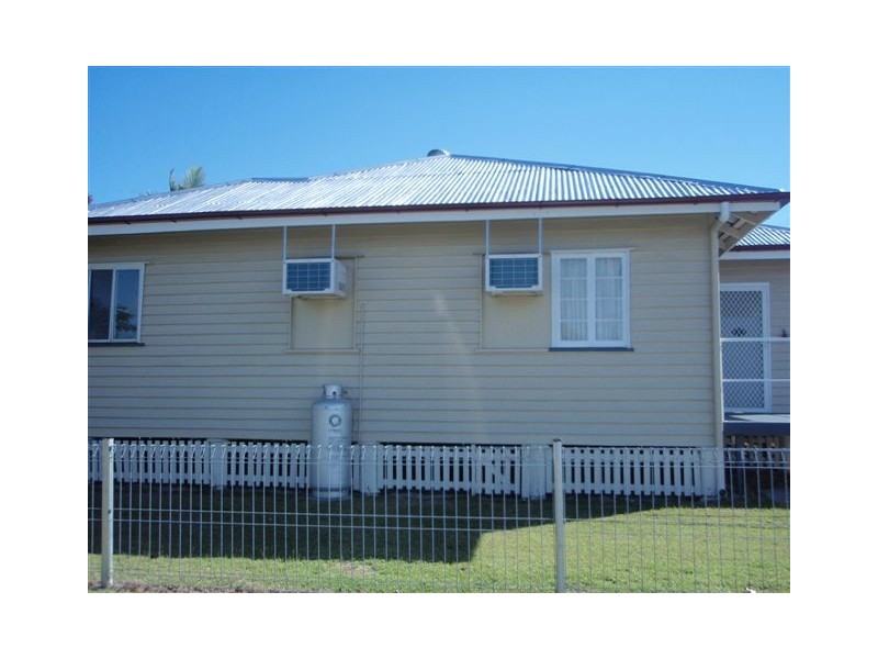 28 Cowap Street, Park Avenue QLD 4701