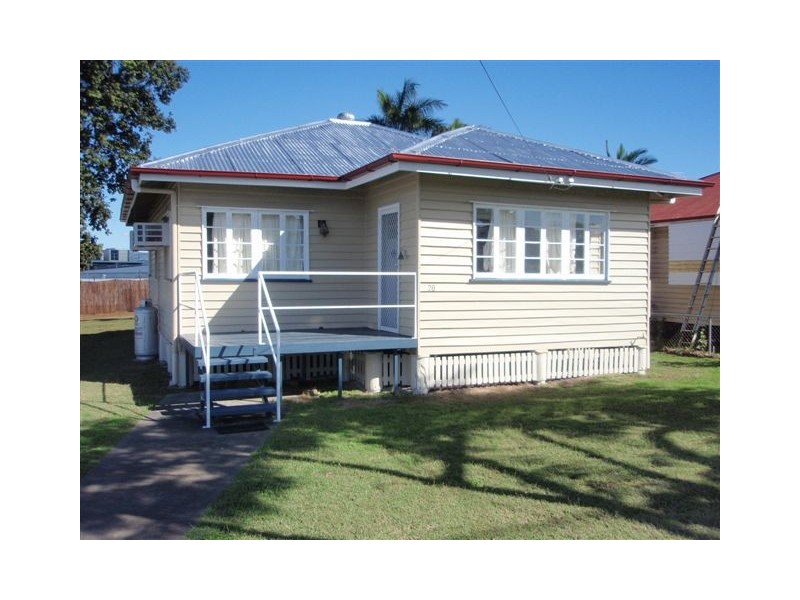 28 Cowap Street, Park Avenue QLD 4701