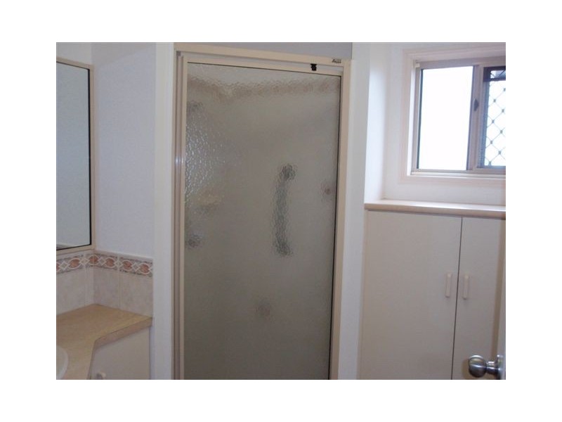 1/222  Ford Street, Berserker QLD 4701