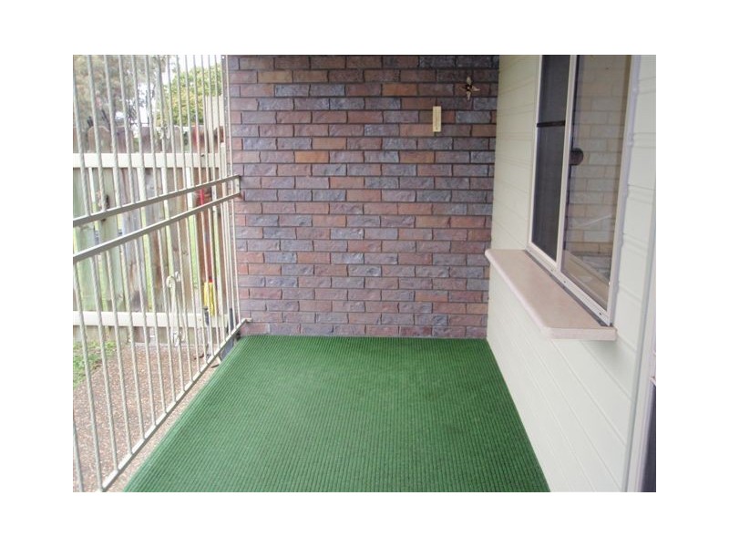 1/222  Ford Street, Berserker QLD 4701