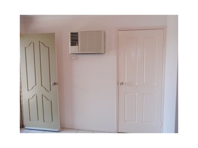 1/222  Ford Street, Berserker QLD 4701