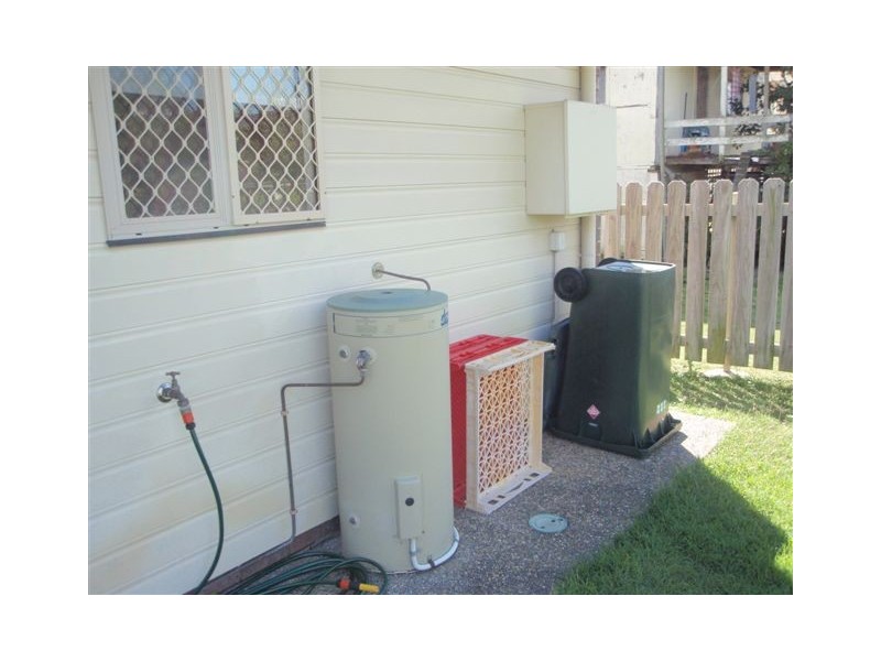 1/222  Ford Street, Berserker QLD 4701