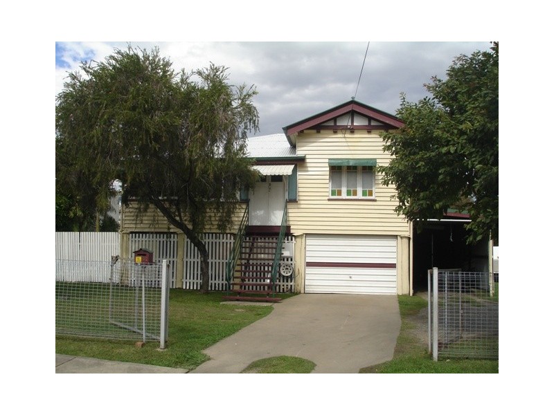 21  Main Street, Park Avenue QLD 4701