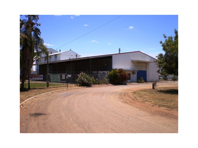 1  Gray Street, Park Avenue QLD 4701