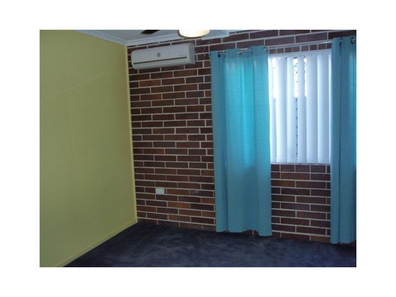 111  Haynes Street, Kawana QLD 4701