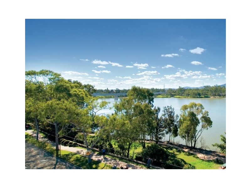 Level 4 404/102  Victoria Parade, Rockhampton QLD 4700