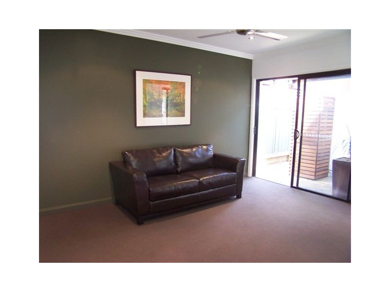 Level L16 16/77 Armstrong Street, Berserker QLD 4701