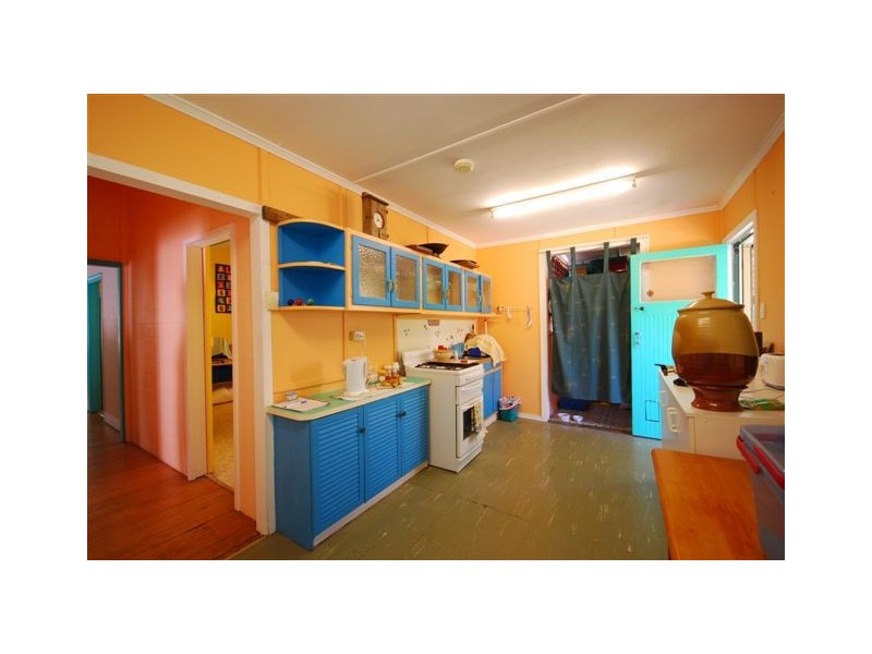 206  Talford Street, Allenstown QLD 4700