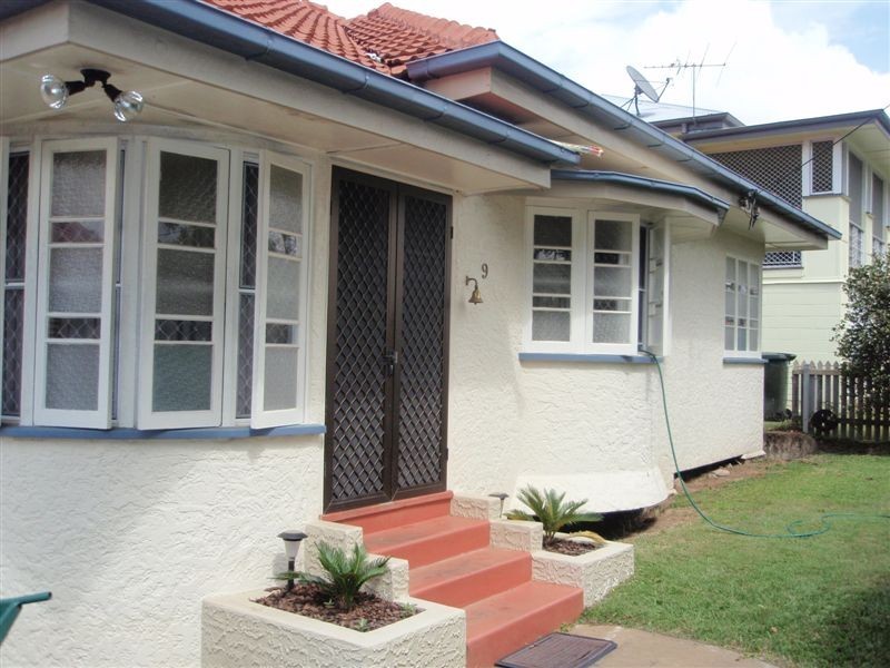 9  Spencer Street, Rockhampton QLD 4700