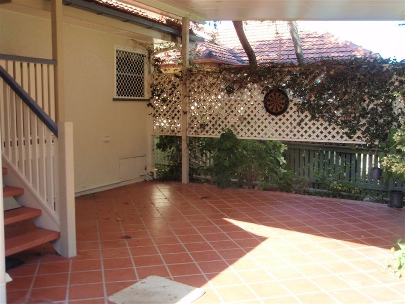 9  Spencer Street, Rockhampton QLD 4700