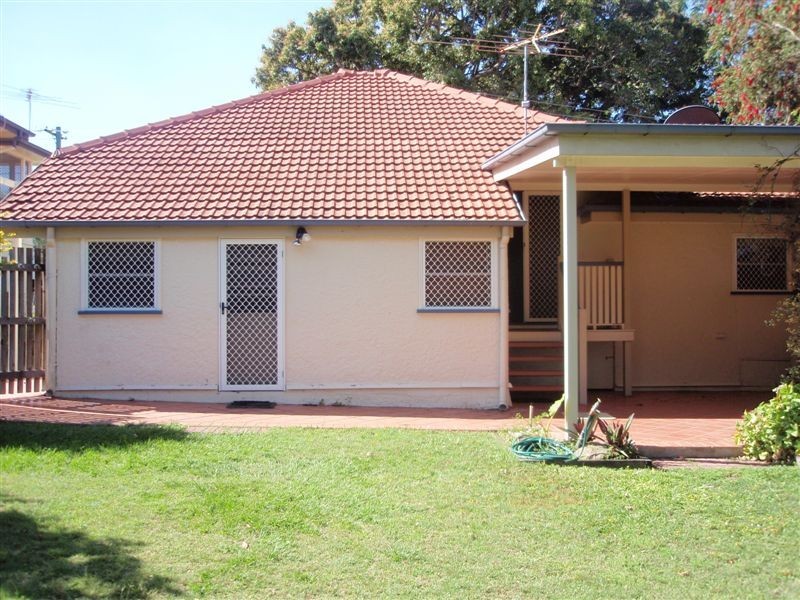9  Spencer Street, Rockhampton QLD 4700