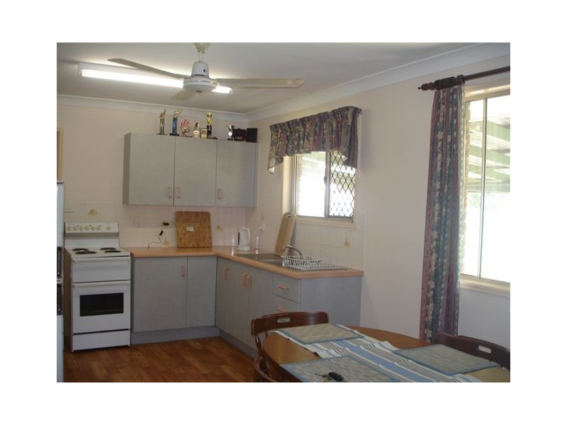 115  Donovan Crescent, Gracemere QLD 4702