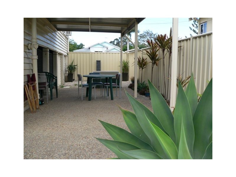 303 Berserker Street, Berserker QLD 4701