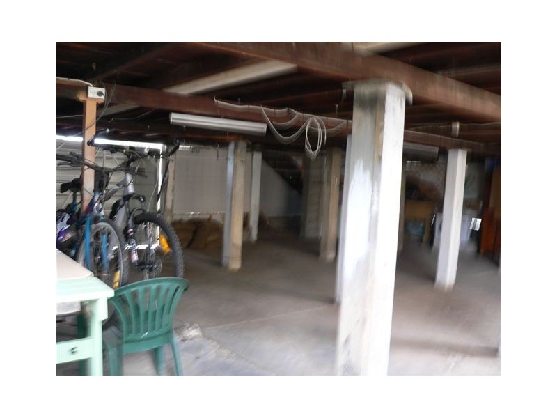 303 Berserker Street, Berserker QLD 4701