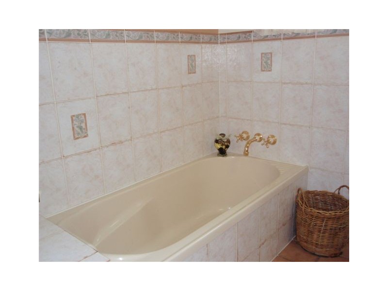 5  Bolton Street, The Range QLD 4700