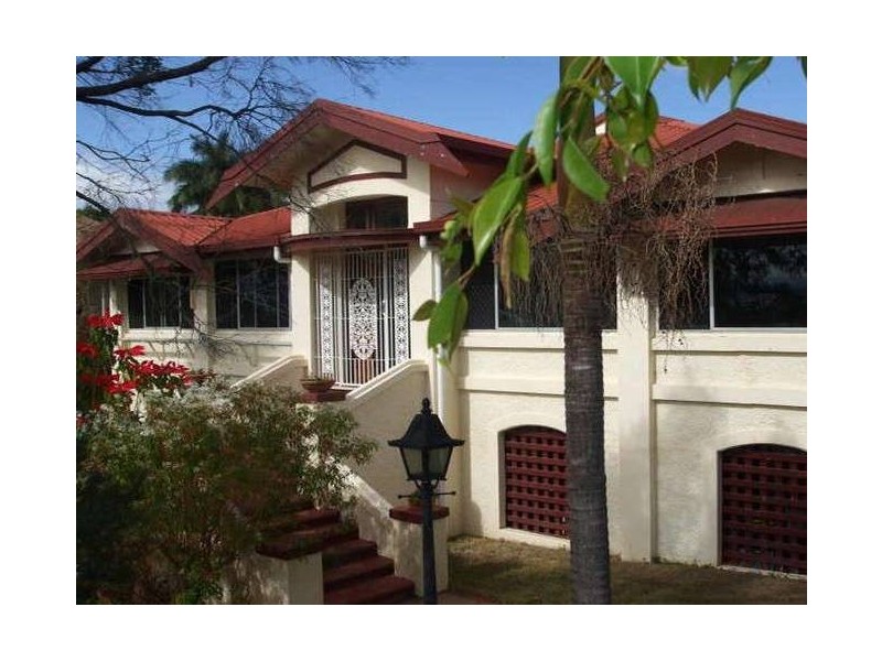 15 Penlington Street, The Range QLD 4700